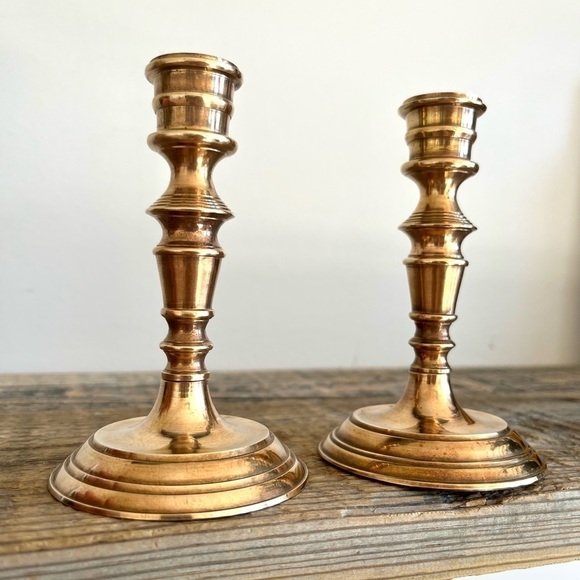Brass pair of candlesticks - Picture 5 of 6